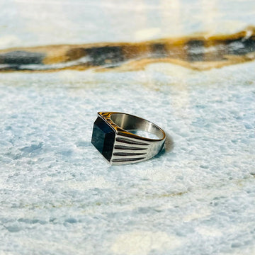 Moonlit Onyx Men's Ring | Lifetime Colour Warranty