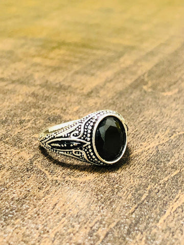 Turkish Charm: Handmade Onyx Men's Ring for Distinctive Style