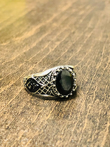 Emperor's Elegance: Black Onyx Ring with Ottoman Coat of Arms and Tugra Pattern